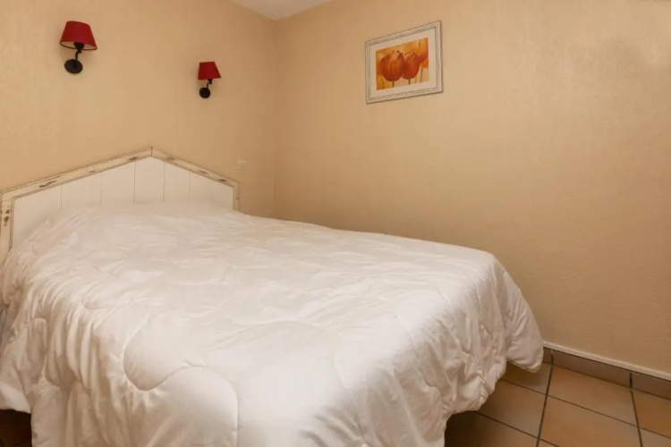 Le Gouic Joli Appartement Piscine