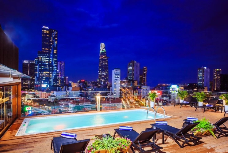 2 Bedrooms Suite with city view
