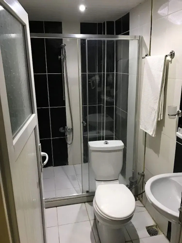 Ahranis Hotel