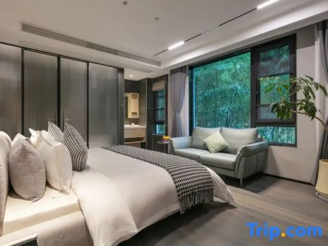 3 Bedrooms Suite with mountain view
