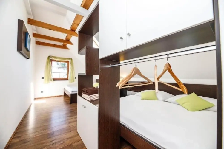 Classic Quadruple room