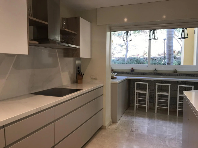 8841 - Grand Front Line Location – Heated Pool