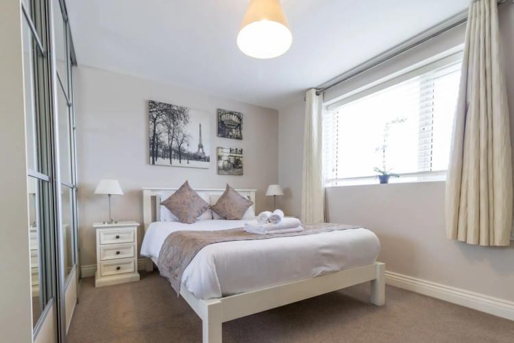 Broc House Suites