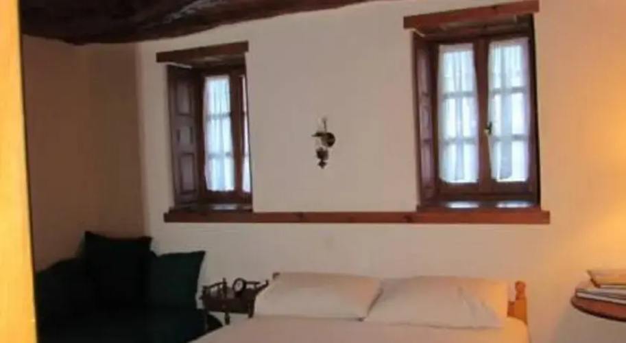 Traditional Rooms Ioannidis