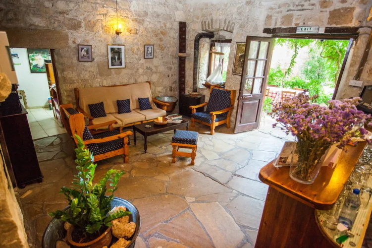 Vasilias Nikoklis Inn