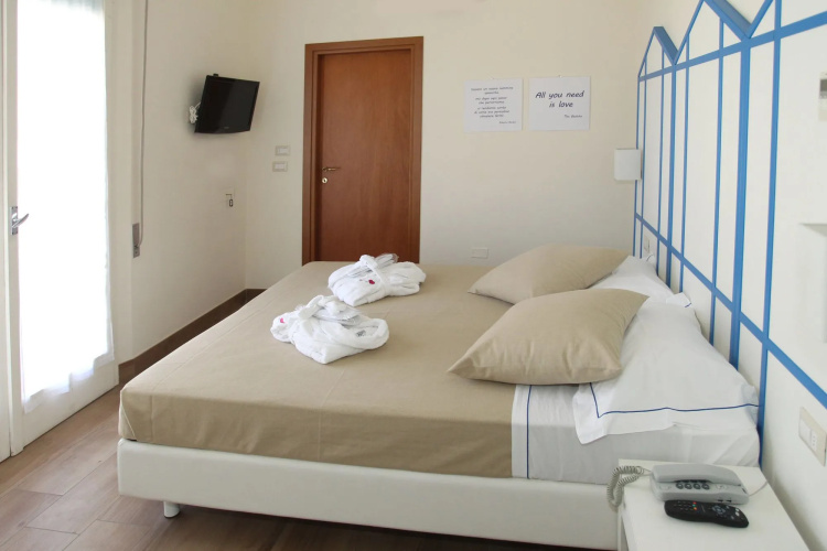 Mini Hotel