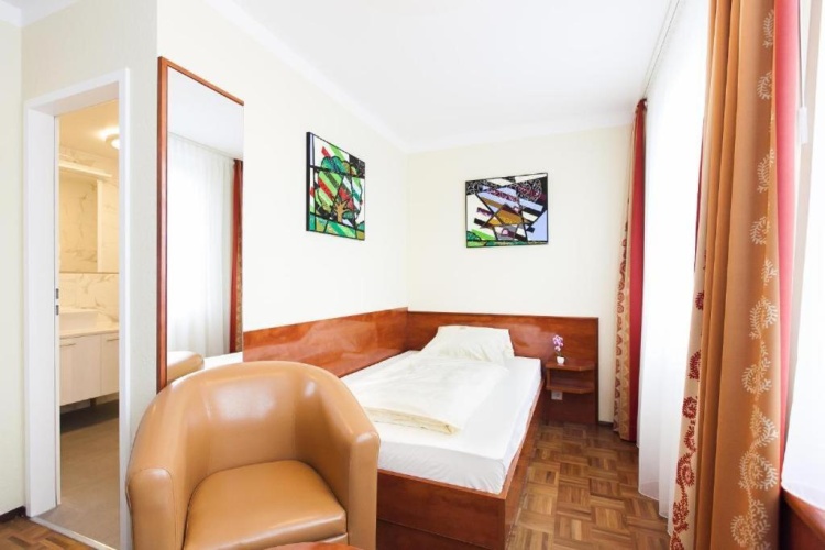Standard Single room