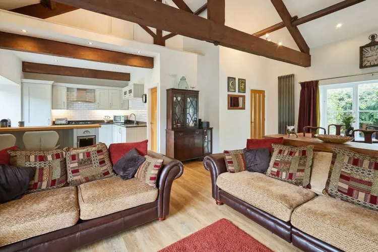 Host Stay River View Cottage