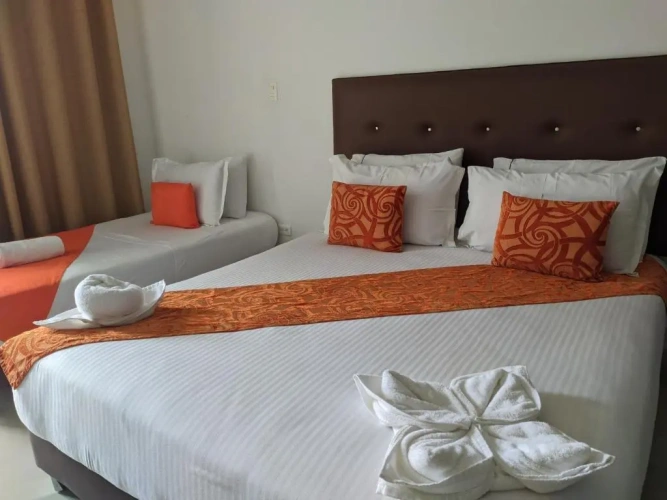 Standard Triple room