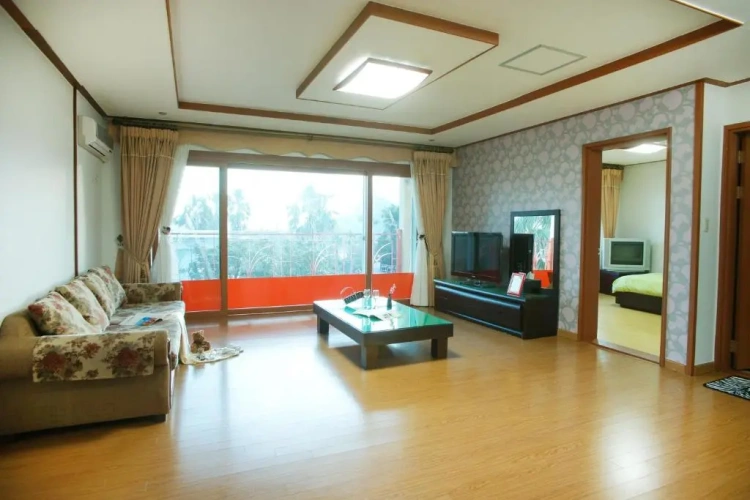 1 Bedroom Cottage