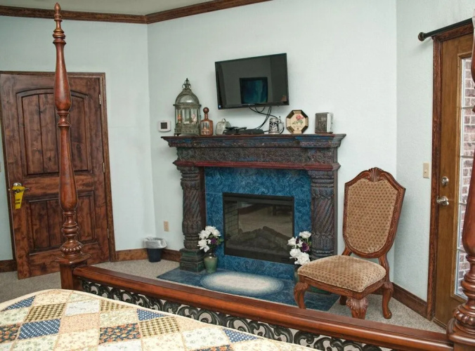 Yellow Rose Inn