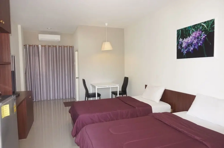 Standard Twin room with balcony