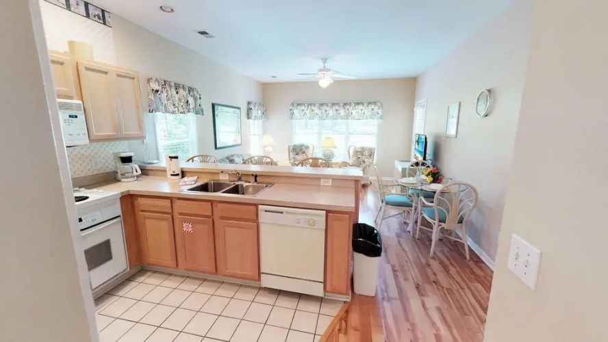 Club Villas Unit 25A - Lower Level