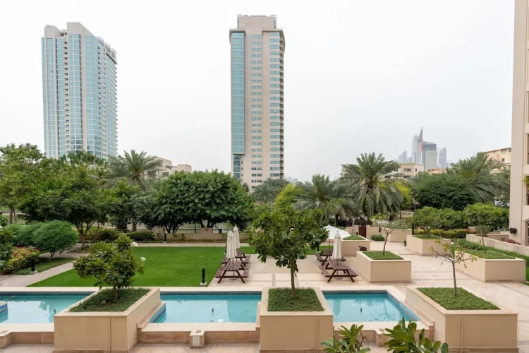 Premier Apartment