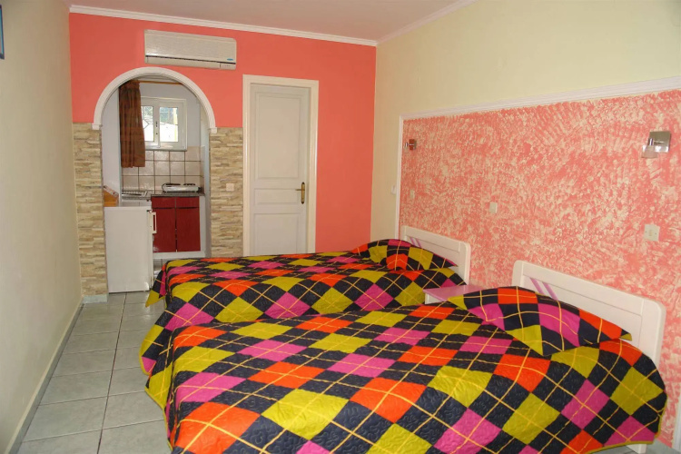Mathraki Resort