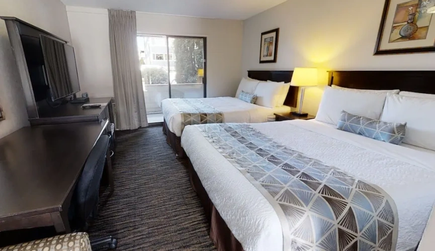 Standard Quadruple room with balcony