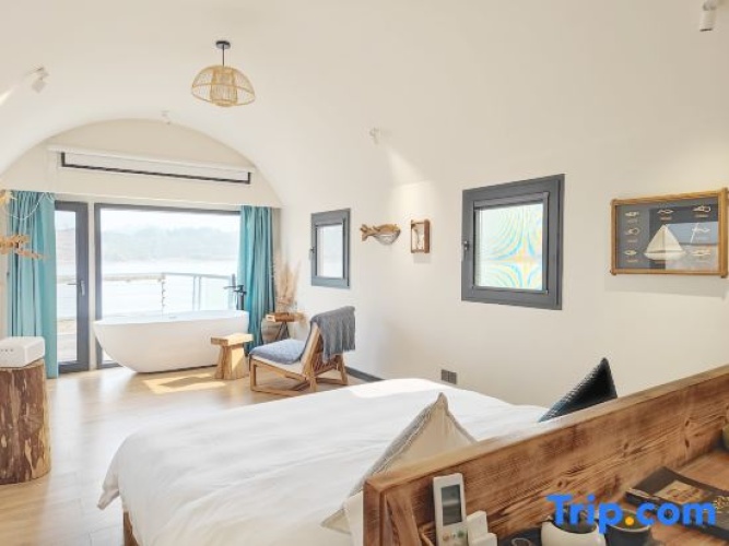 Standard Double room with sea view