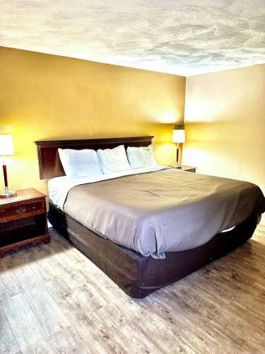 Standard Double Basement room