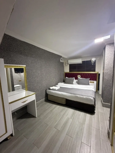 Economy Double Basement room