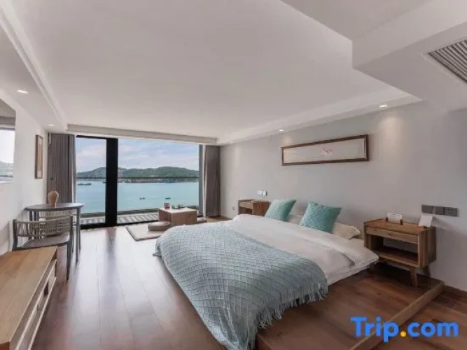 Standard Double room with balcony and with sea view