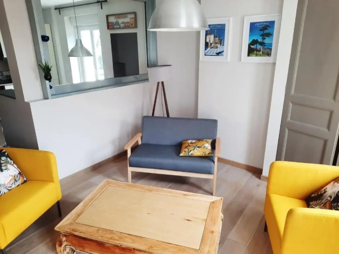 3 Bedrooms Apartment