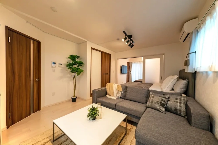 1 Bedroom Apartment with balcony