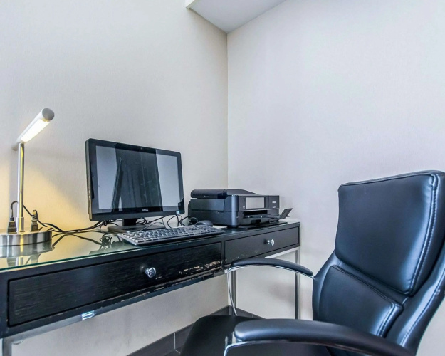 Comfort Inn East