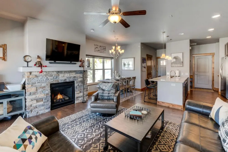 Rendezvous Lookout Point Luxury Chalets by Winter Park Escapes