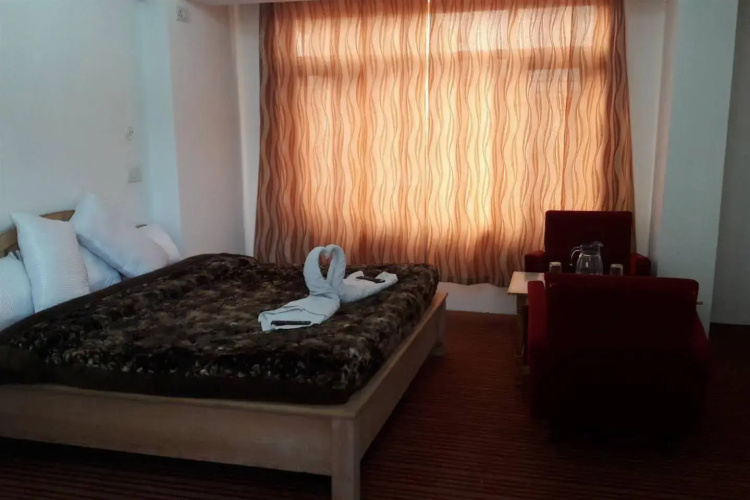 Hotel Poshimall
