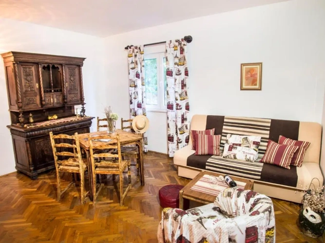 1 Bedroom Apartment with balcony and with sea view