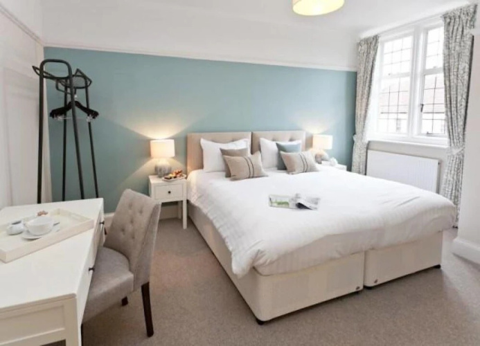 Bath Arms Hotel