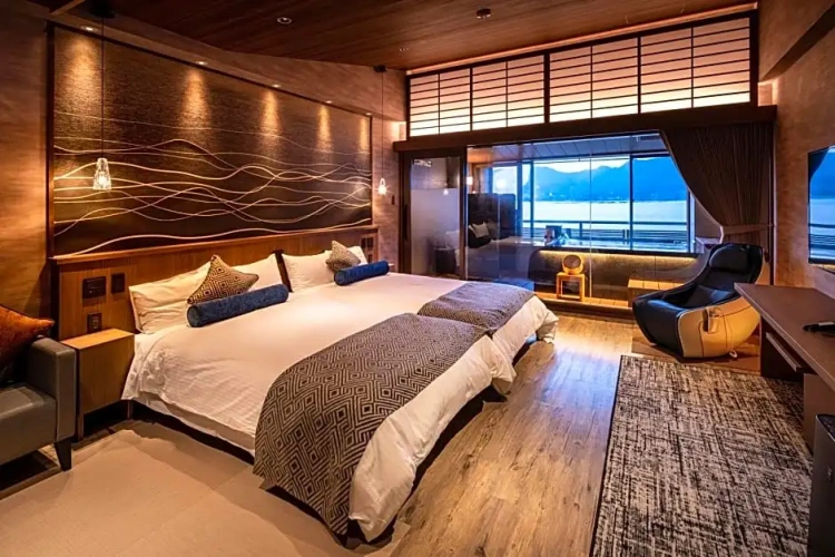 Superior Twin room with sea view
