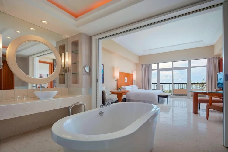 Double Suite with balcony and with sea view
