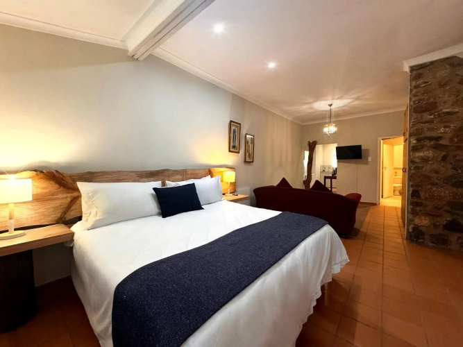 Centurion Guest House and Lodge