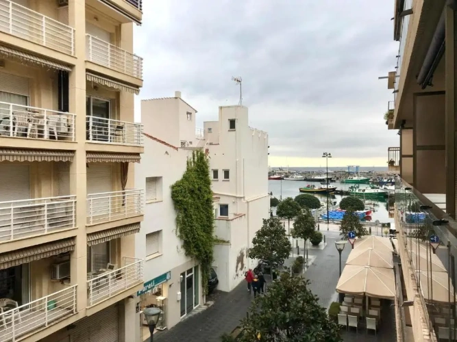3 Bedrooms Apartment