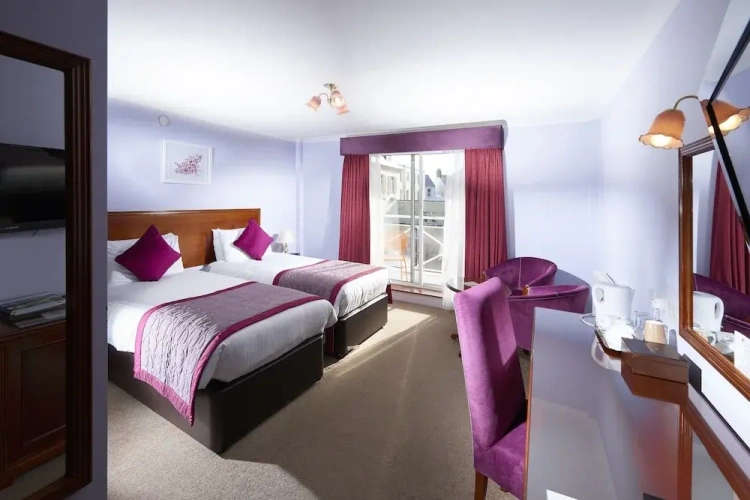Superior Twin room with balcony