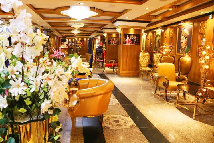 JAVAN Hotel