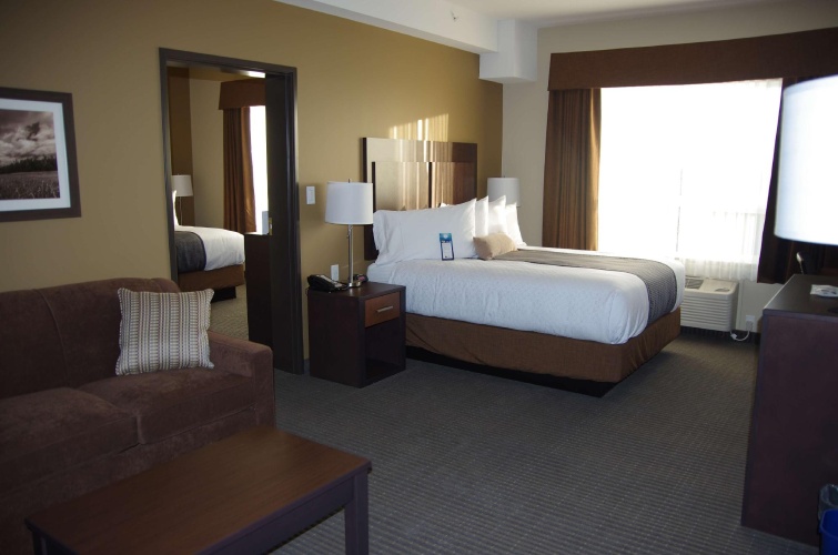 2 Bedrooms Double Suite
