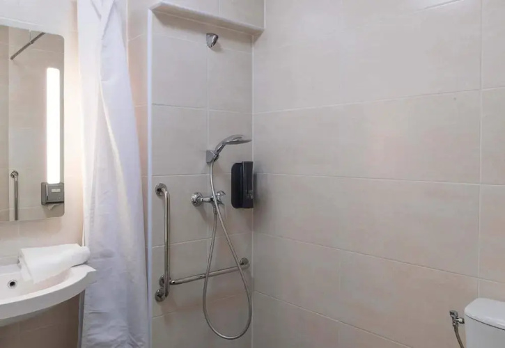 B&B HOTEL Bourges (1)