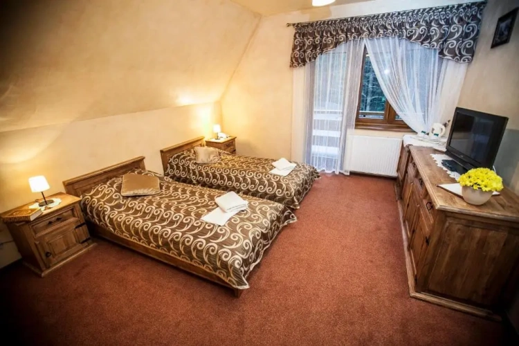 Standard Triple room with balcony