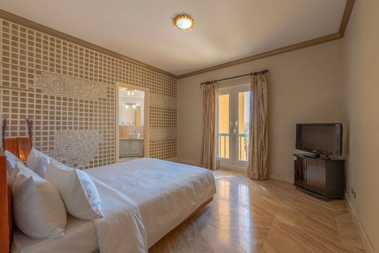 VESTA - Luxury APT - 3BR - Marina