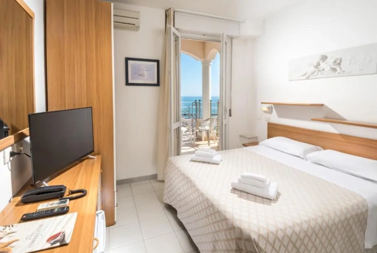 Standard Double room with sea view