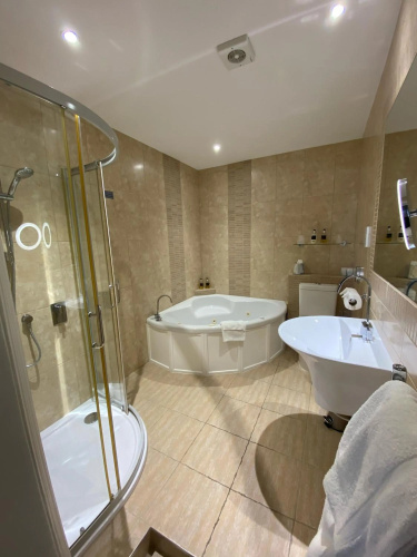 Best Western Plus Burlington Hotel photo 37