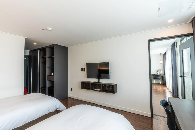 Hotel The Grang Jungmun