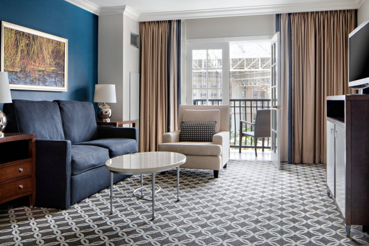 1 Bedroom Deluxe Double Suite