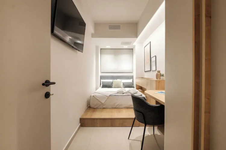 Exceptional Acropolis Suite by Cloudkeys