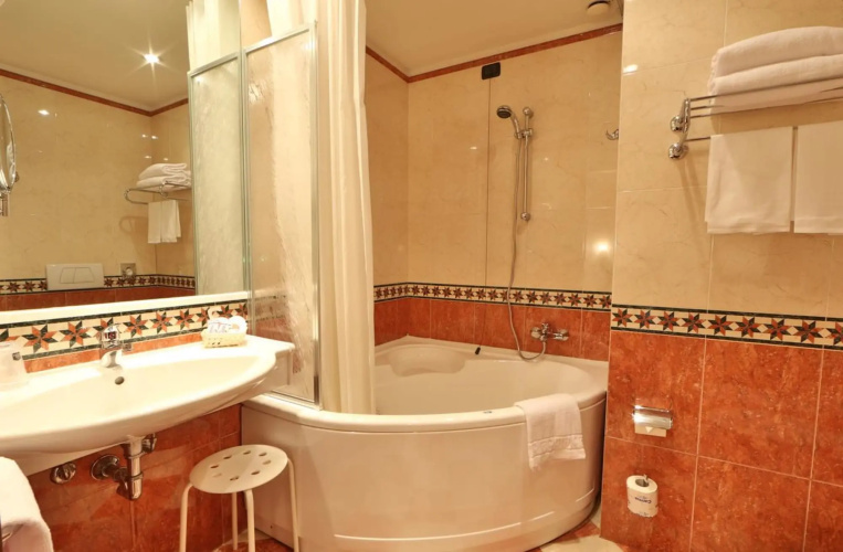 Best Western City Hotel photo 14