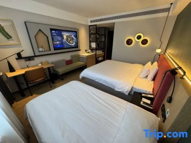 Standard Twin Family room