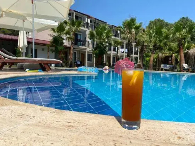 Garden Life Hotel