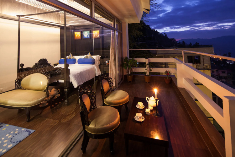 Sinclairs Darjeeling Hotel